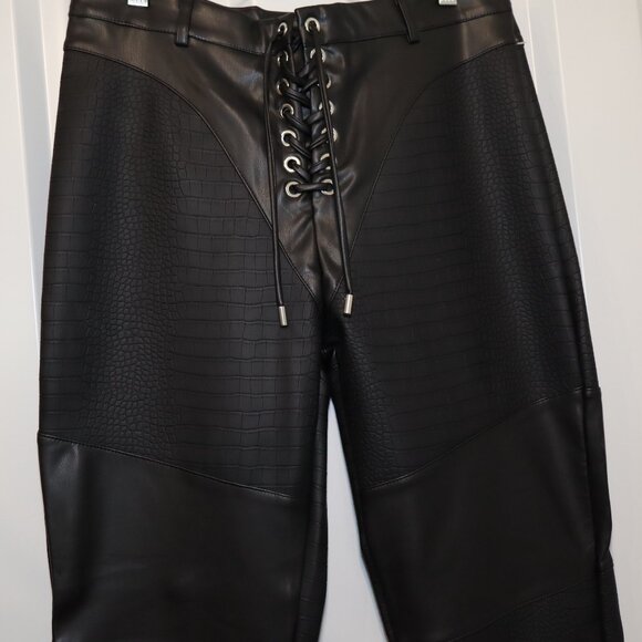 Maniere De Voir Womens Vegan Leather Croc Embossed Lace Up Pants Size 12 NWT - Picture 3 of 13